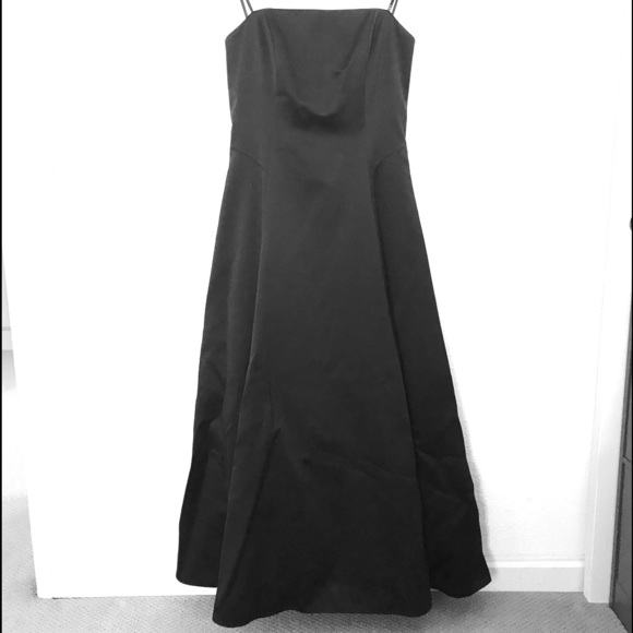 Black Evening/ Prom Dress - Picture 2 of 8